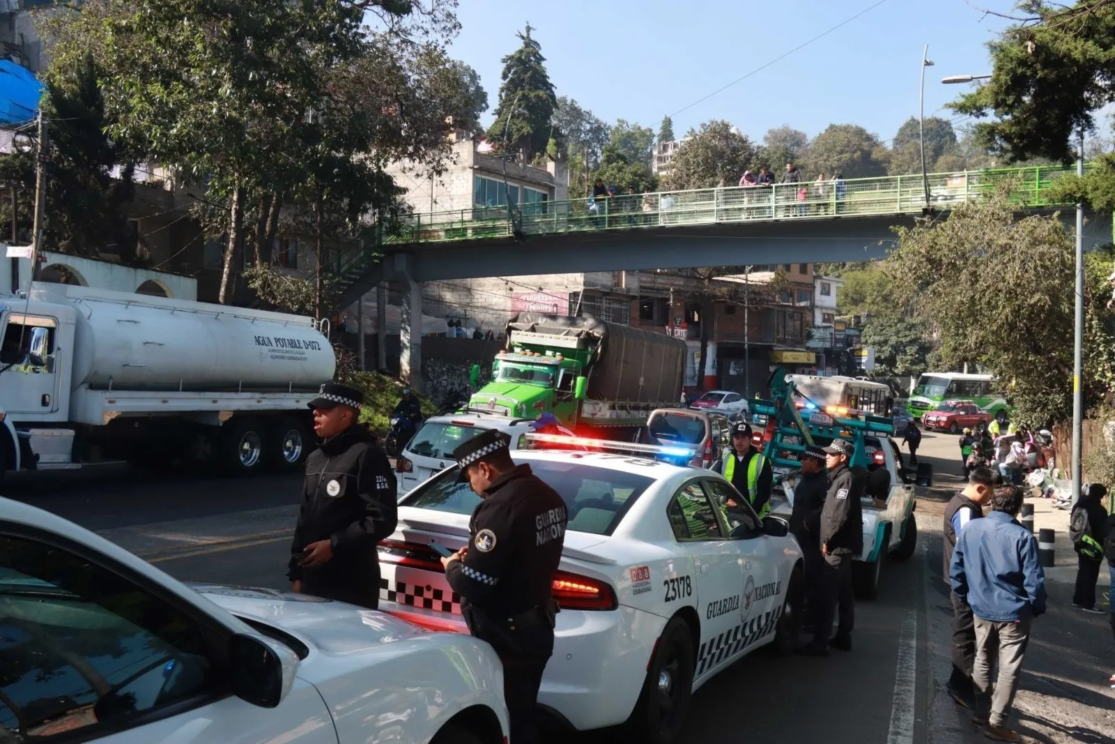 Revocarán la concesión al camión que volcó en la carretera México-Cuernavaca